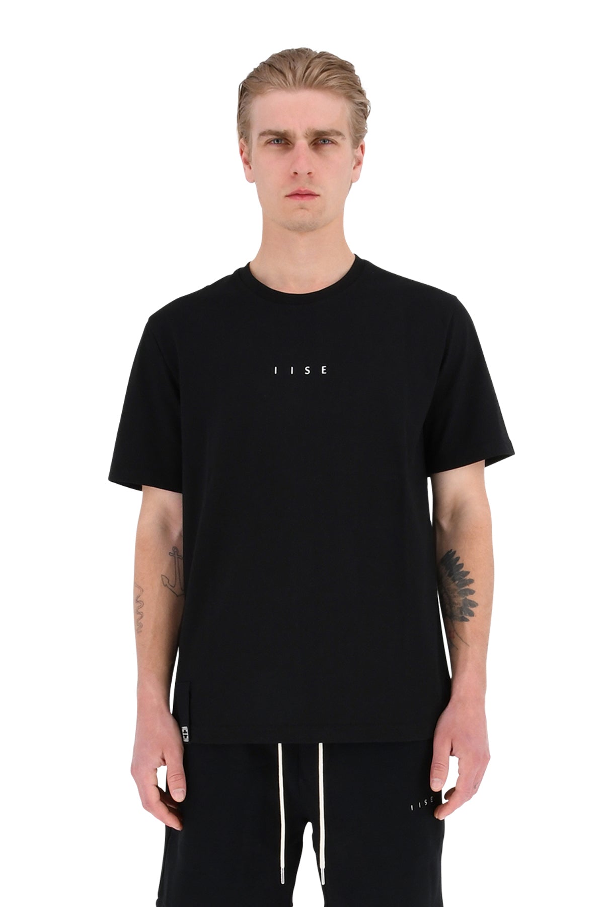 Logo Tee, Black - M | #size_us M = jp 2 = eu 48