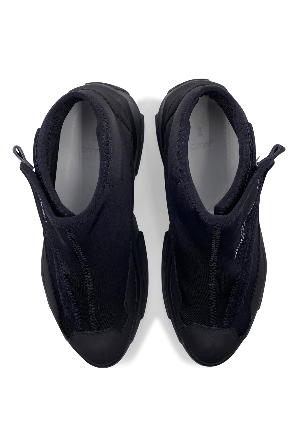 Nylon Runner