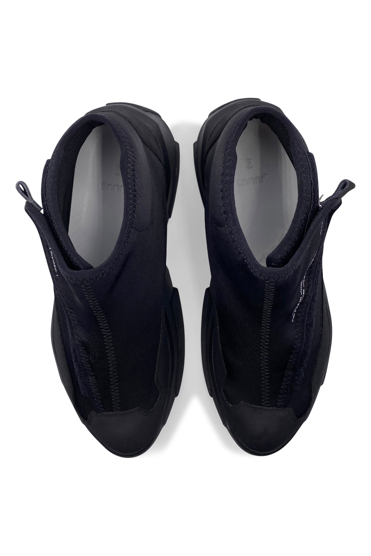 Nylon Runner
