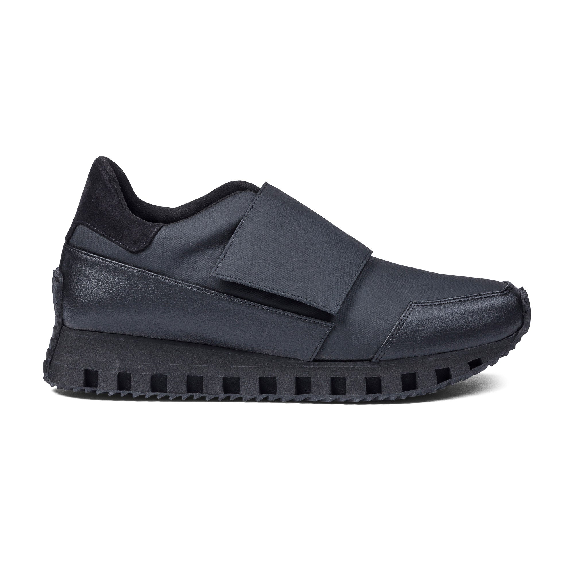 ODDYSEY III, Running Sneakers, BLACK